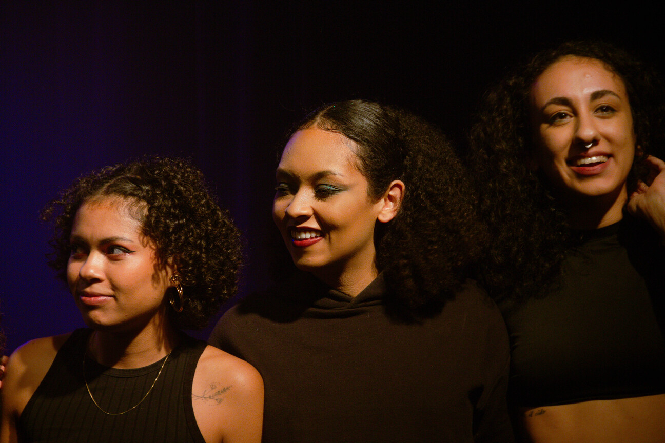 pe no palco teatro curitiba parana aulas e profissionalizante (4)